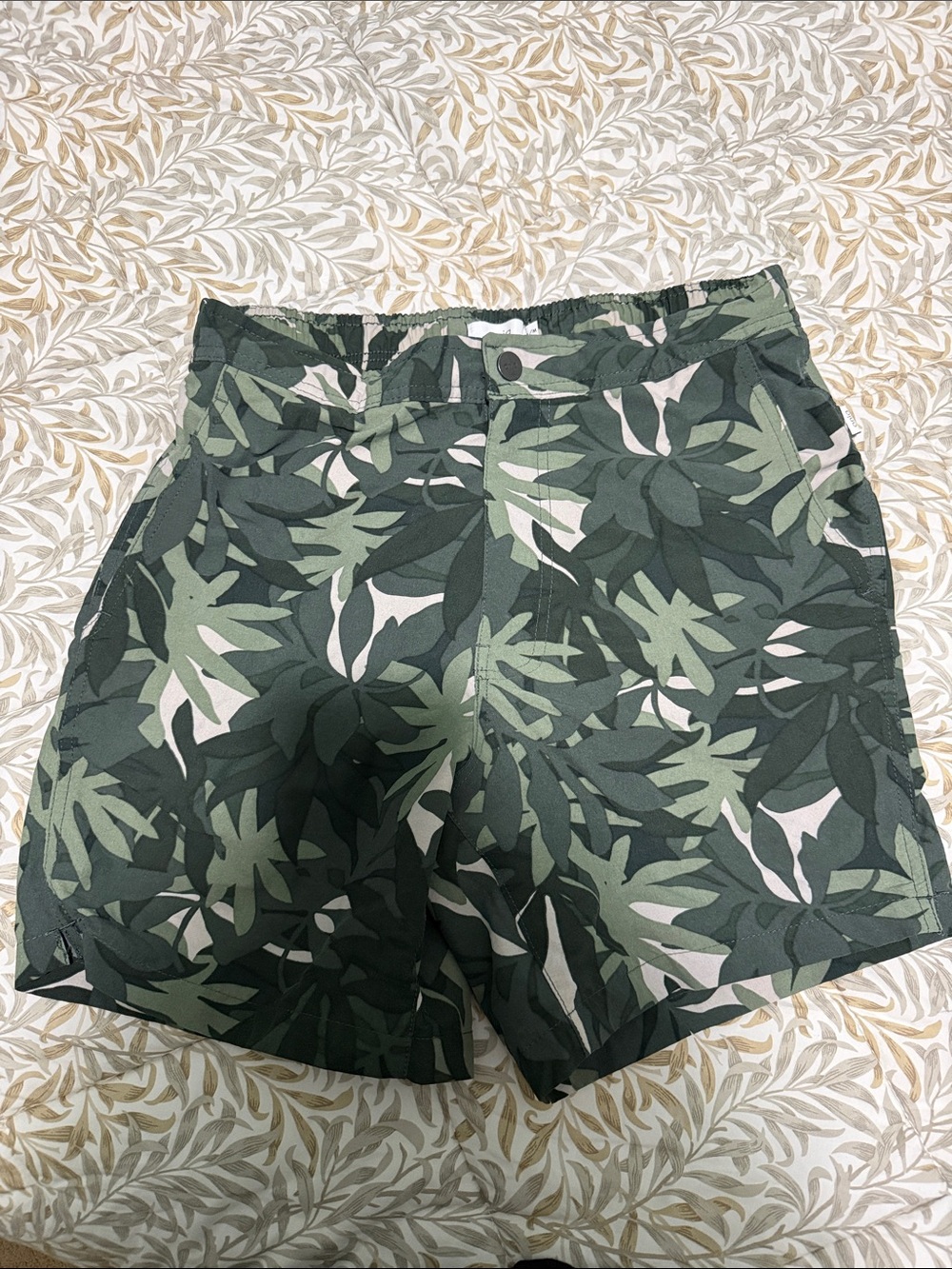 Onia Men's Tropical Leaf Swim Trunks in Dark Green and Light Green